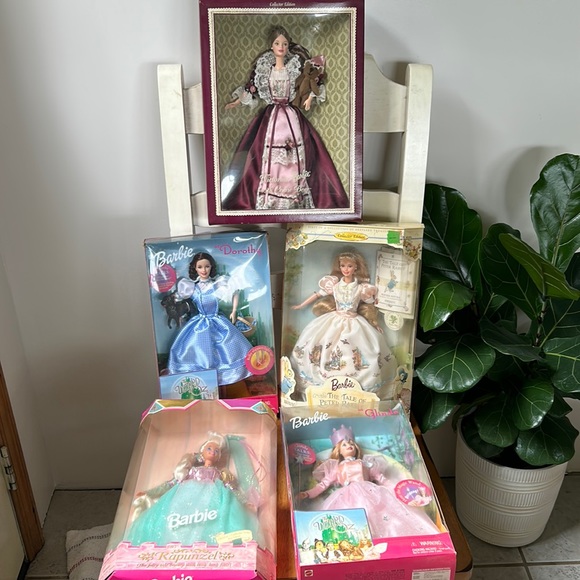 Barbie dolls lot of 5